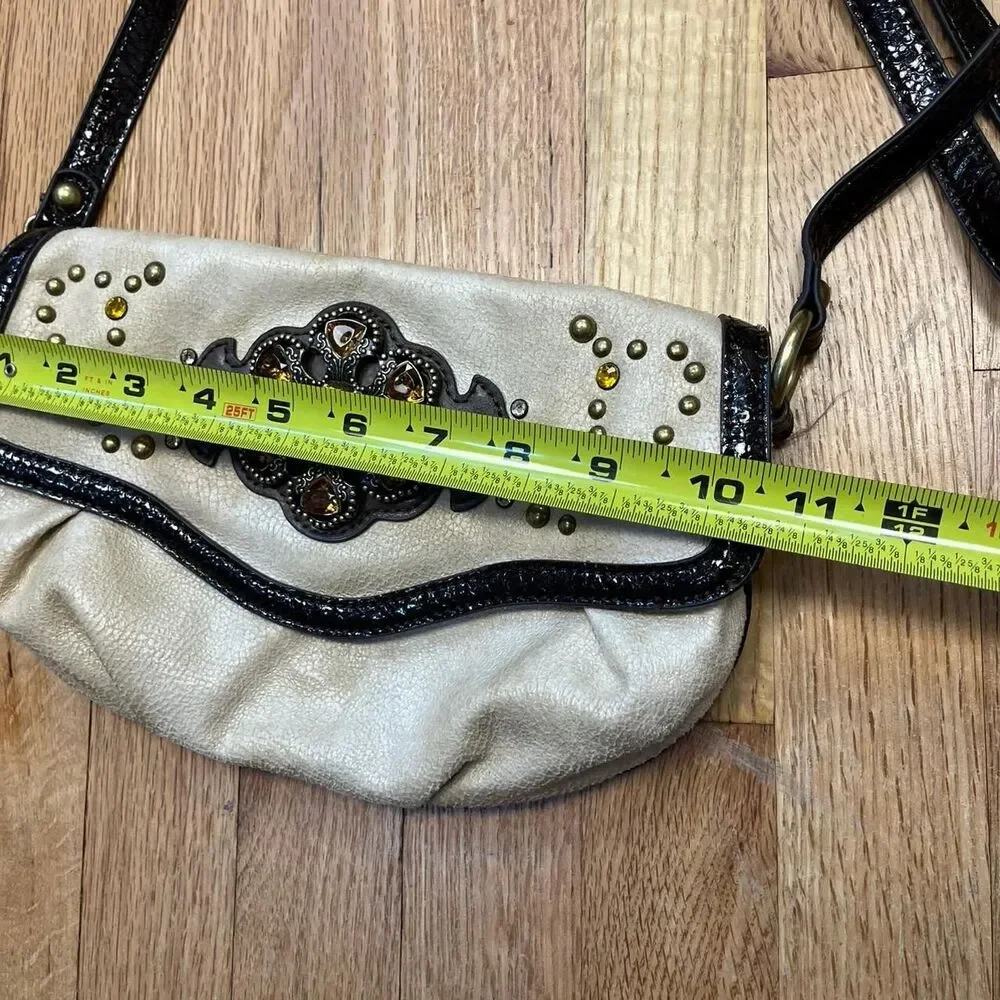 Unbranded Women's Cream and Gold Bag